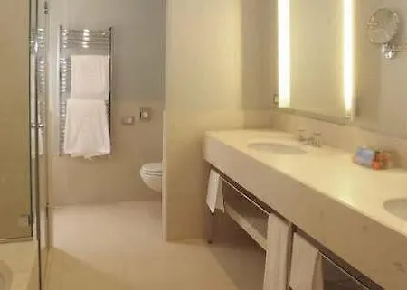 Nh Linate Hotel 4*
